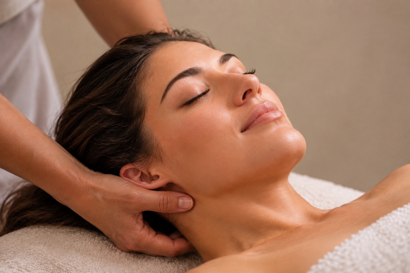 Indian head massage at Eden Sports Clinic
